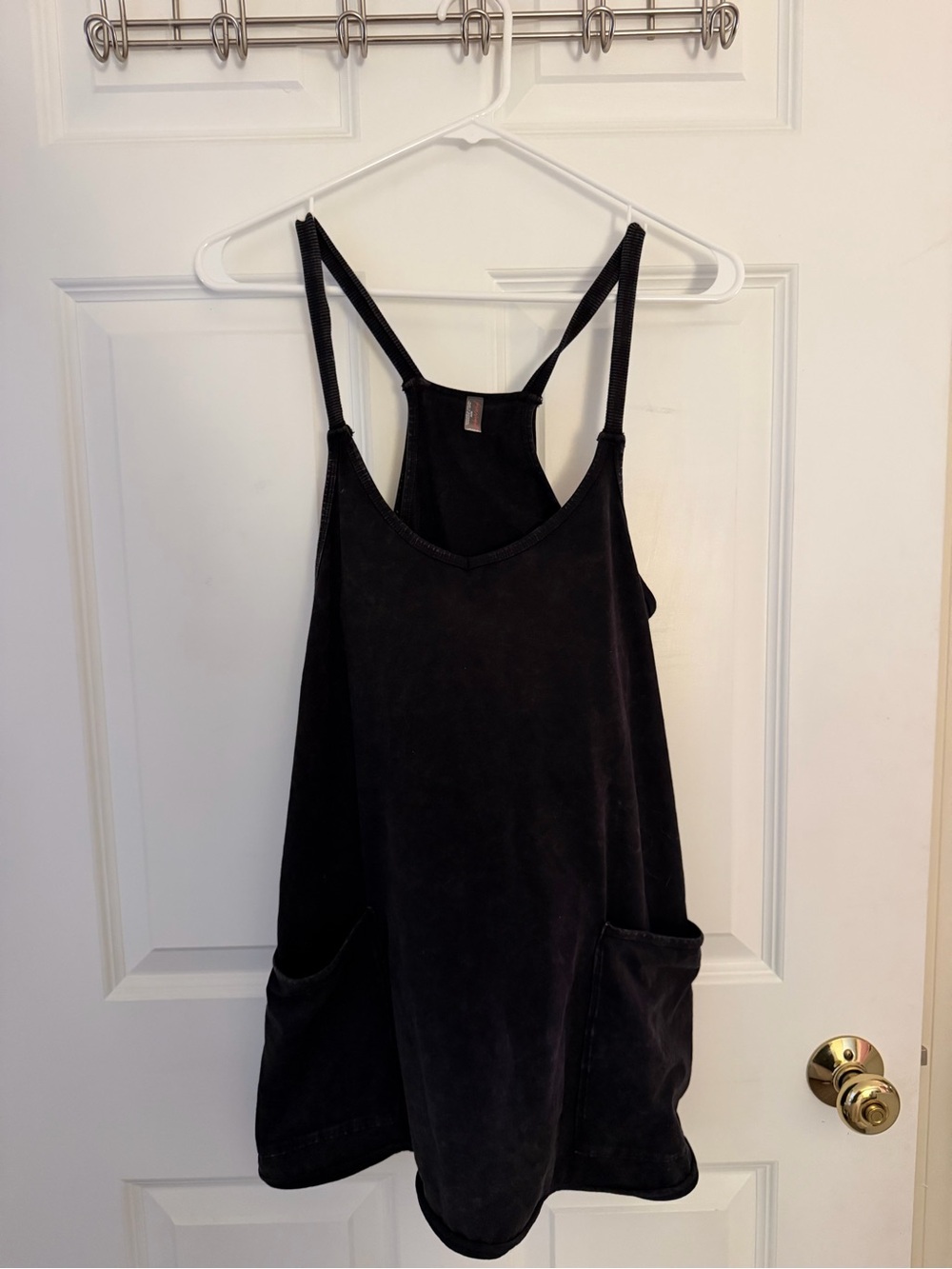 Black freepeople romper size is XS#denimoveralls #pockets